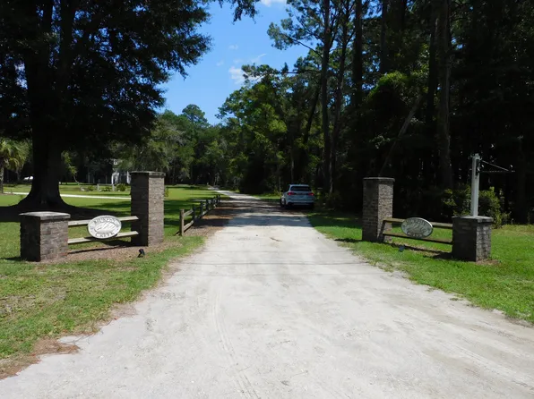 8139 Murphy Creek Ct, Edisto Island, SC 29438