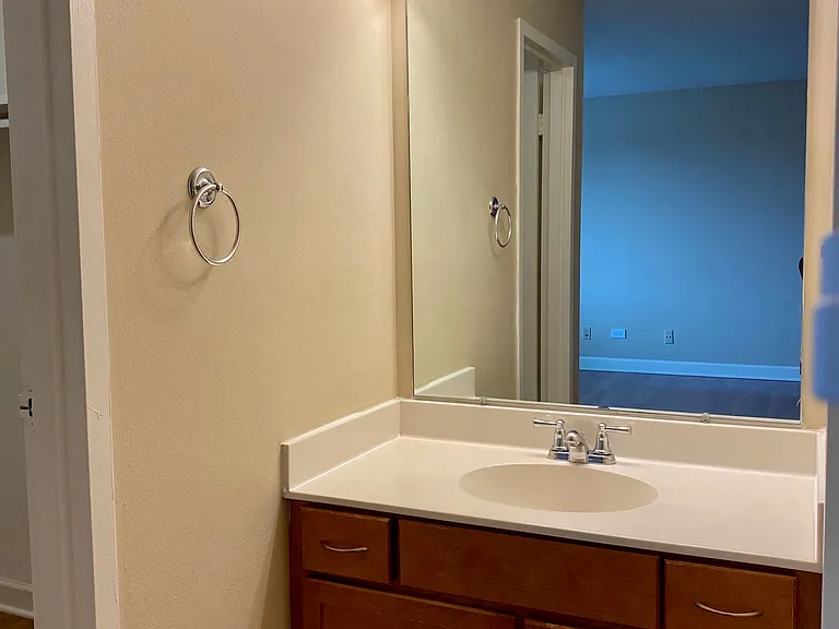 Farmingdale Apartments — Photo 76