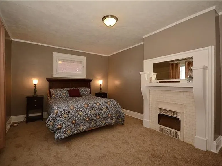 2112 Saranac Ave — Photo 12