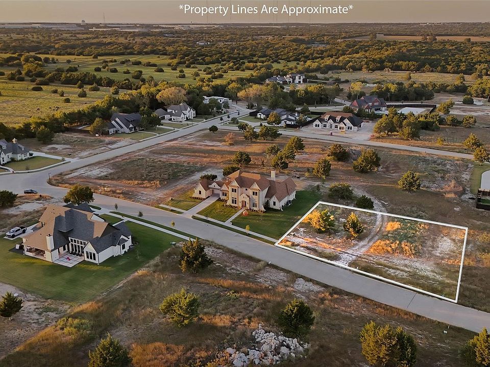 2nd image of 4041 Azalea Way