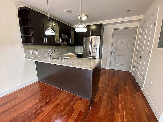 1st image of 8330 Kew Gardens Rd APT 2A