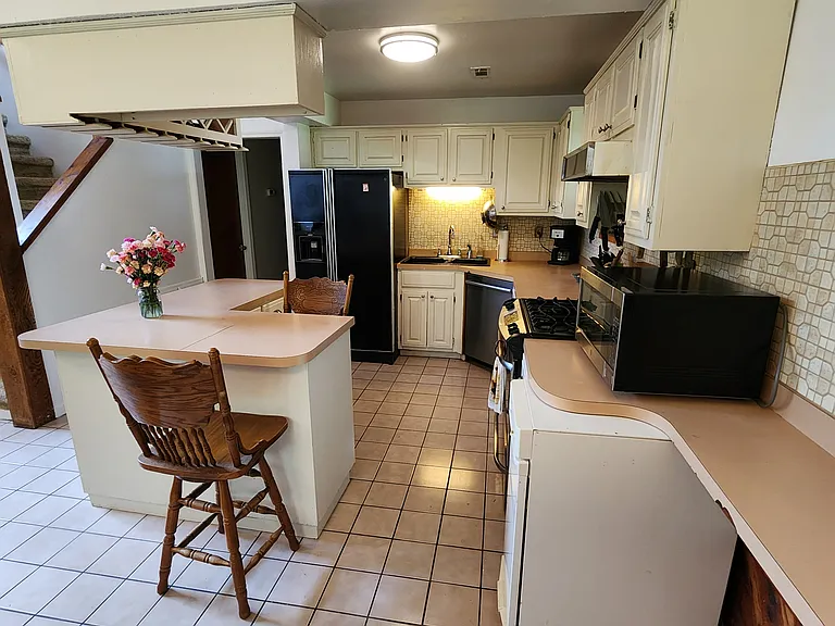 6533 W Nicole Ln — Photo 3