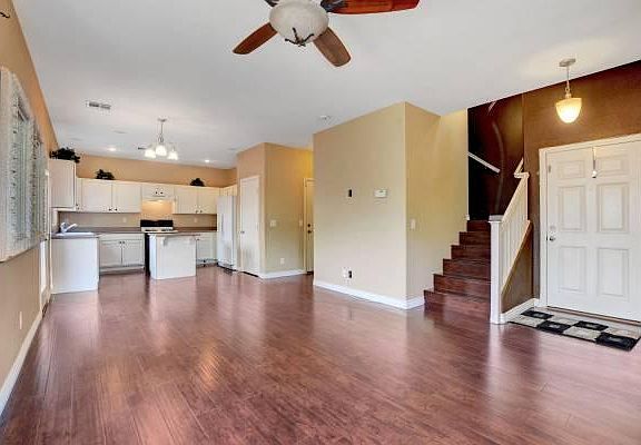 4th image of 8912 Rosewood Meadows Ct