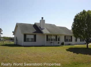 159 Parnell Rd, Hubert, NC 28539