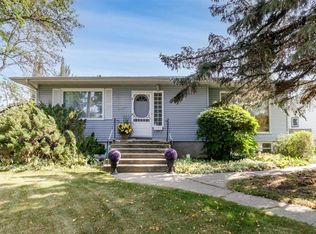 5825 W 45th Ave, Red Deer, AB T4N3M1