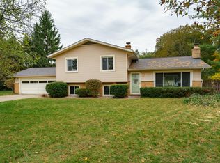 2221 Tattersall Rd, Portage, MI 49024