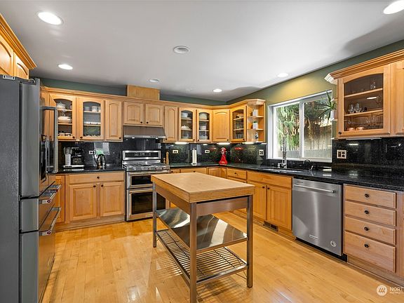 Kitchen>