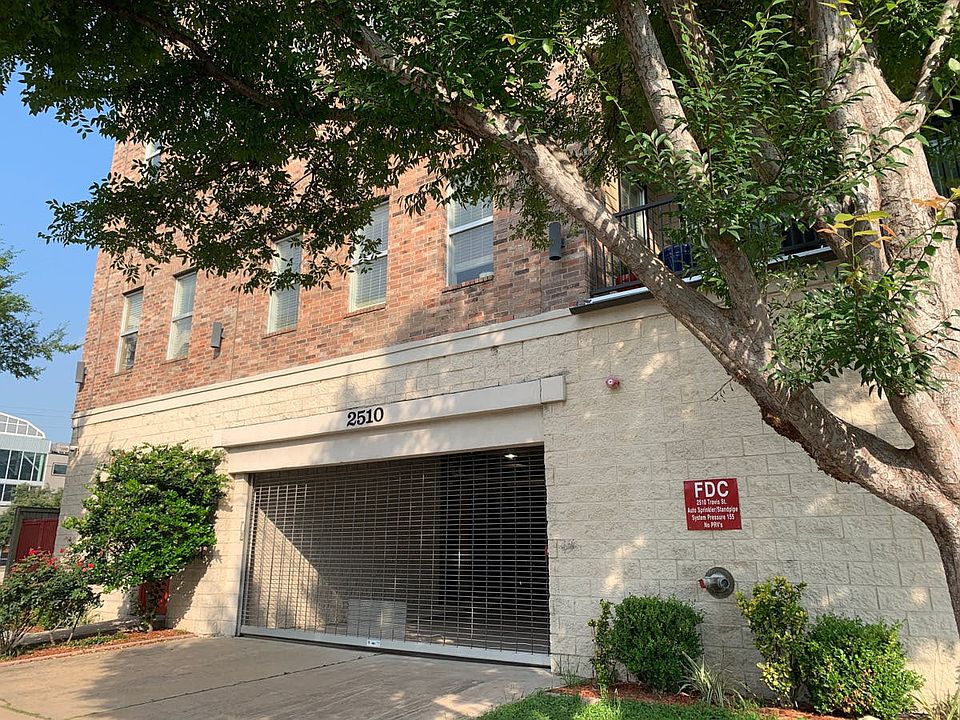 1st image of 2510 Travis St Unit 102