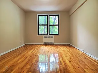 Rented by Hillel Realty Group