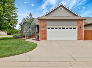 402 S Nineiron Ct, Wichita, KS 67235