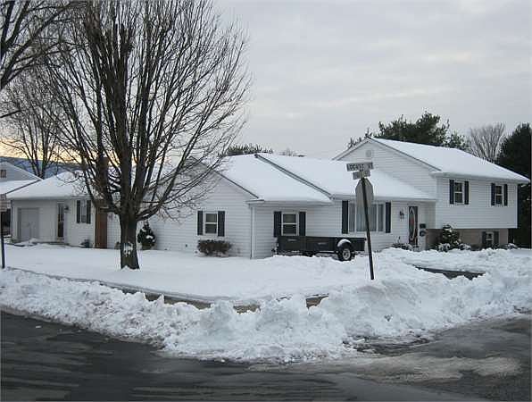 1st image of 1128 Locust St