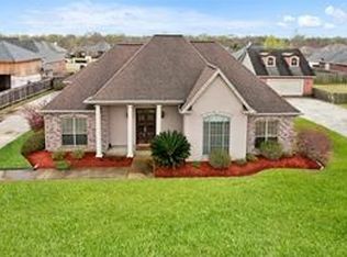 115 General Taylor Dr, Hahnville, LA 70057