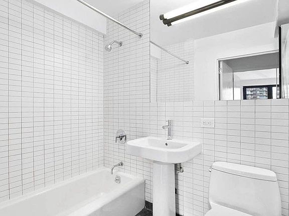 4th image of 222 E 39th St APT 13C
