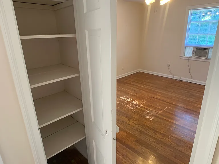 2828 Thornhill Rd #302B — Photo 18