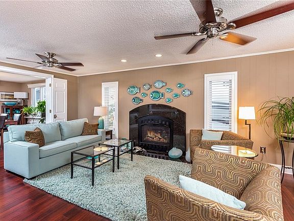 2nd image of 2203 Kings Dr