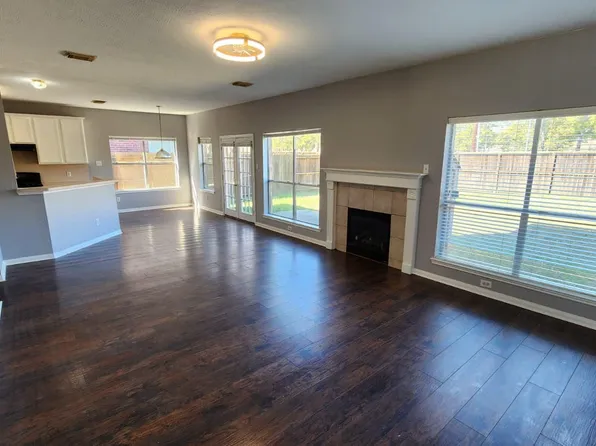 3910 Ashlee Ln, Houston, TX 77014