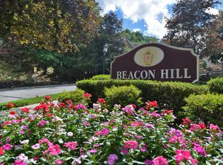 16 Beacon Hl, Pompton Lakes, NJ 07442