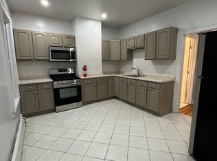 561 Walnut St #2, Elizabeth, NJ 07201