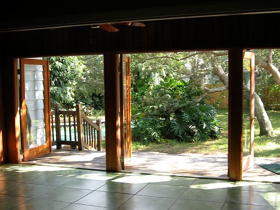 FL Room to backyard