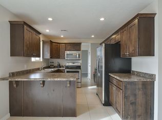 292 E 500 N, Washington, UT 84780