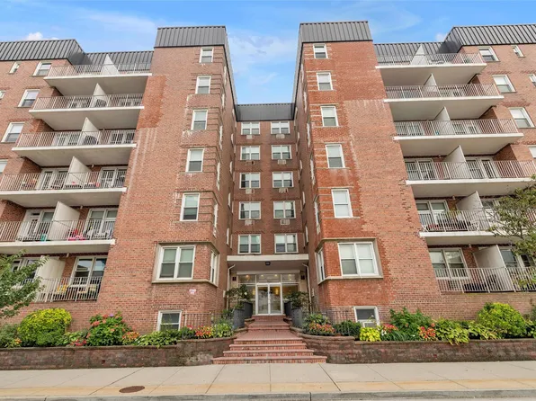 210 E Broadway #1D, Long Beach, NY 11561