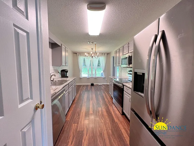 1252 Northview Dr — Photo 5
