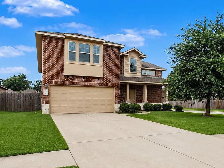 166 Meadow Grove Dr — Photo 3