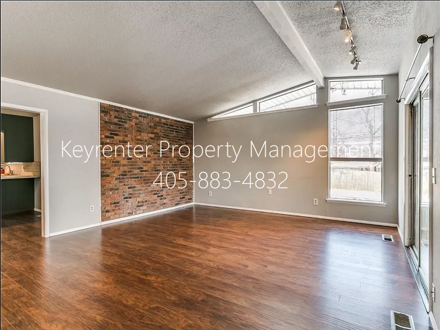 Chic 3-Bed 2-bath in Oklahoma City — Photo 4