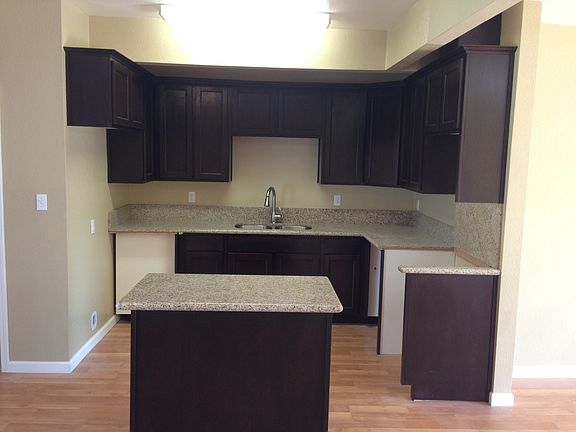 2nd image of 517 Lenrey Ave
