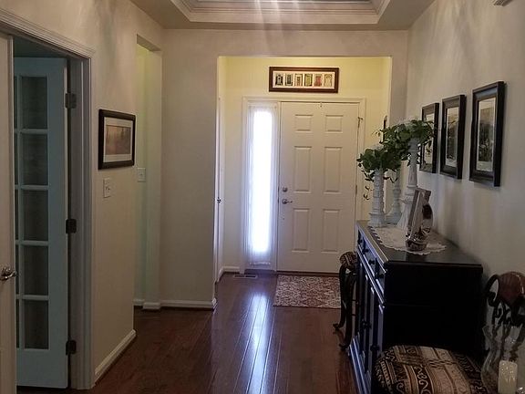 4th image of 554 Stonehaven Dr