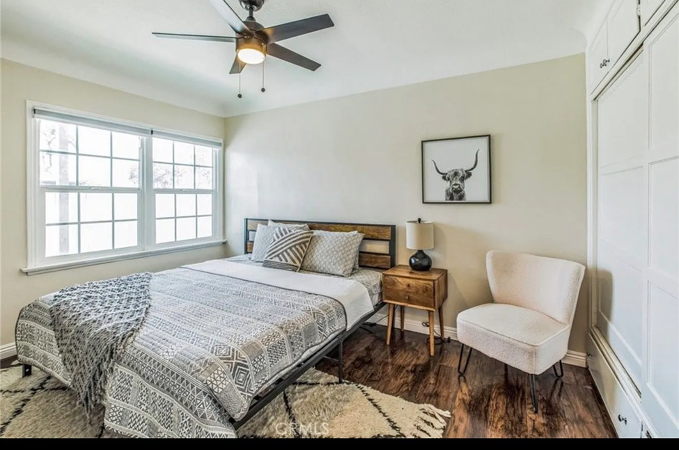 2 bed, 1350 sqft, $4,200 — Photo 3