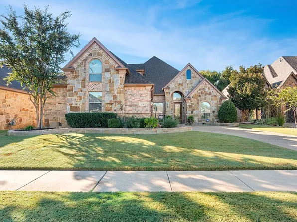 812 Merion Dr, Burleson, TX 76028