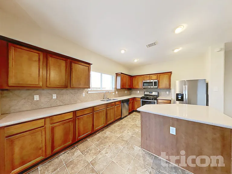 7711 Sapulpa Ln — Photo 5