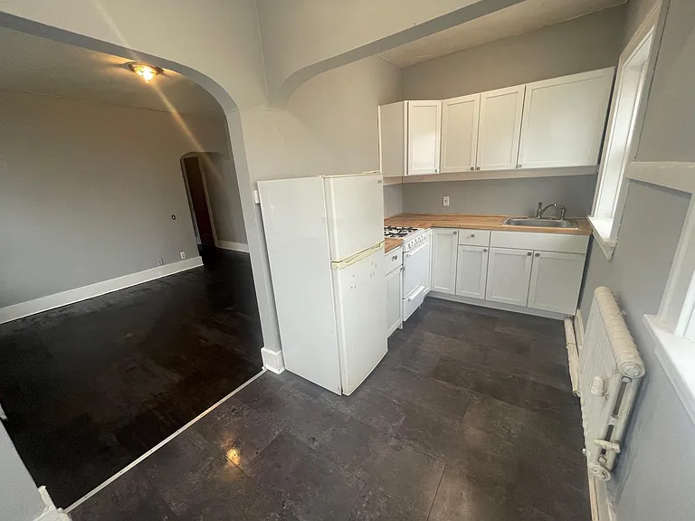 237 Field St #9 — Photo 2