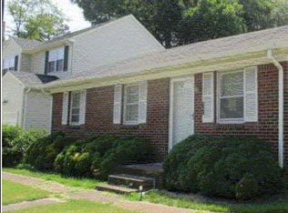 701 Providence Rd, Chesapeake, VA 23325