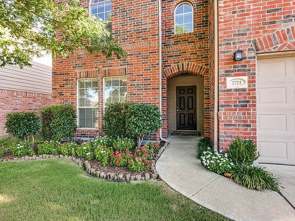 4th image of 1721 Kittyhawk Dr