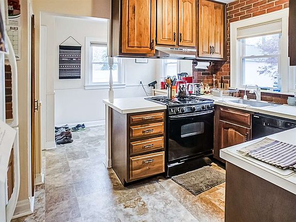 5th image of 1728 Wilber St