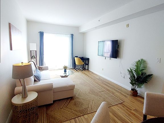 5th image of 450 J St Unit 7191