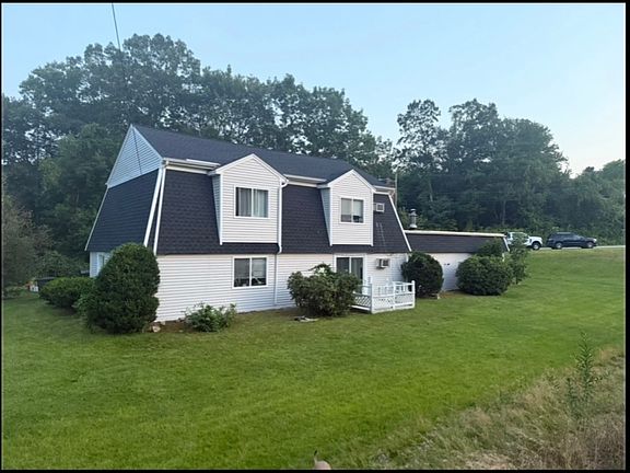 2nd image of 2 Jacob Ave #1