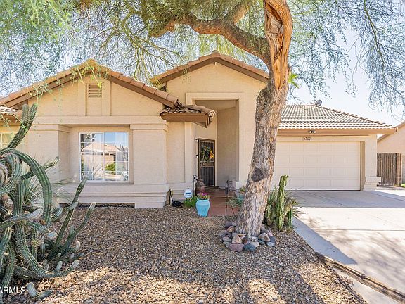 2nd image of 709 E Wildhorse Drive
