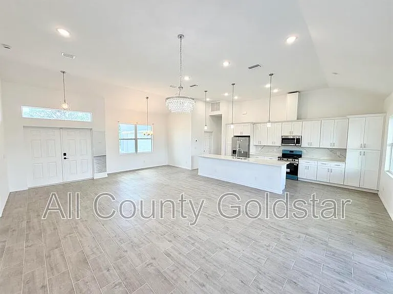 14300 Kay Ln — Photo 3