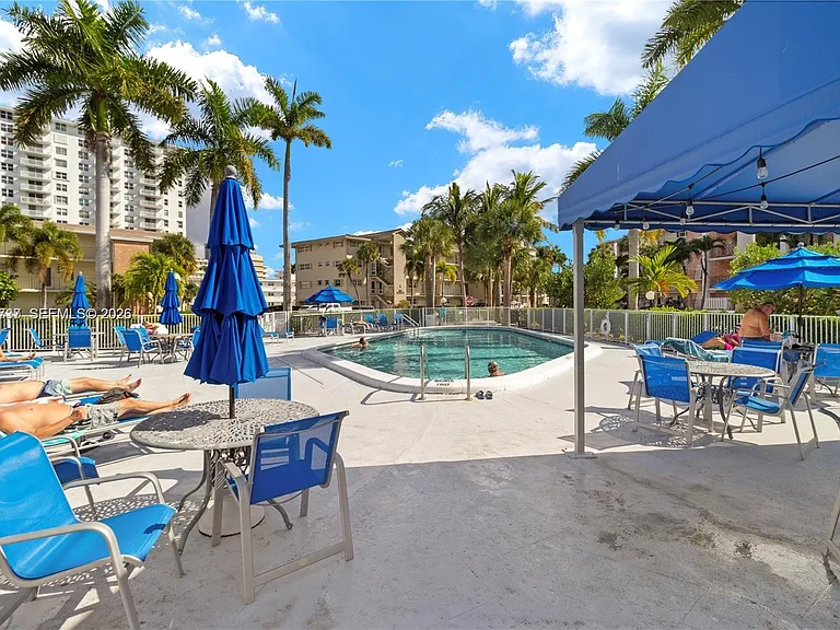 455 Paradise Isle Blvd #402 — Photo 49