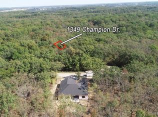1349 Champion Dr, Sunrise Beach, MO 65079