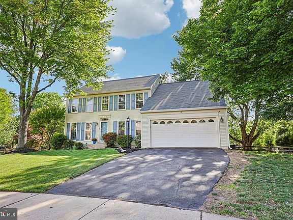 2nd image of 9368 Dahlia Ct