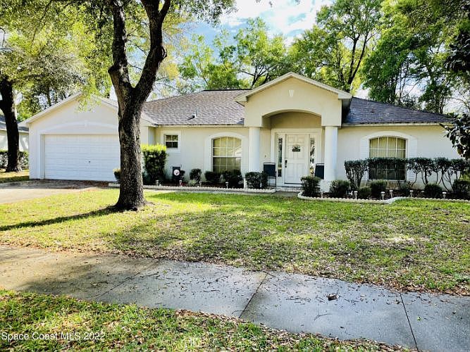 1st image of 610 White Oak Way
