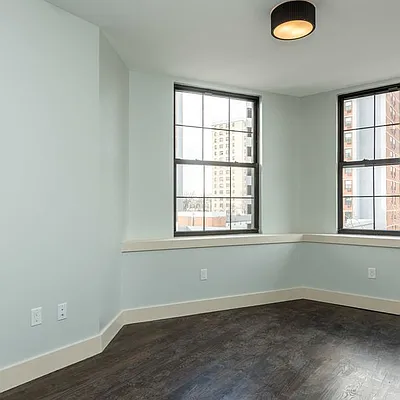 Rented by Nooklyn NYC LLC | media 35
