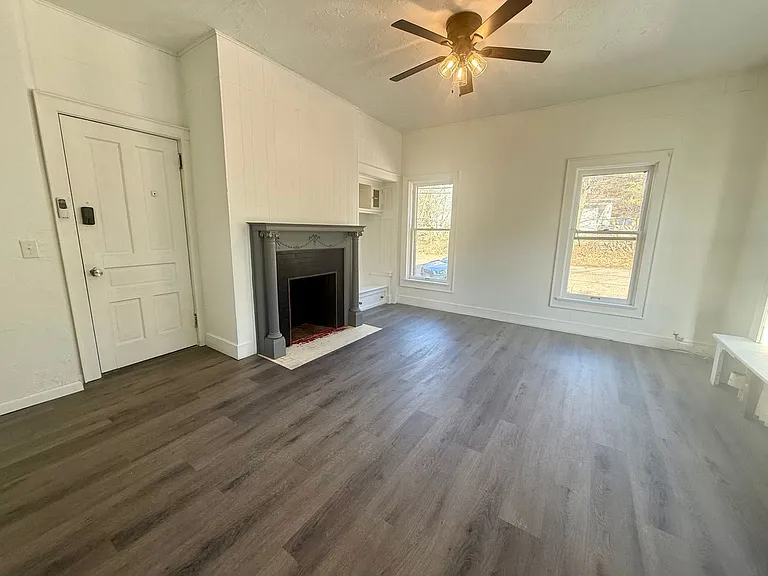 900 McClellan St — Photo 5