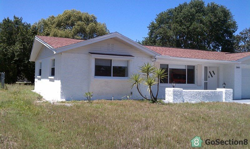2nd image of 10831 Oldham Rd