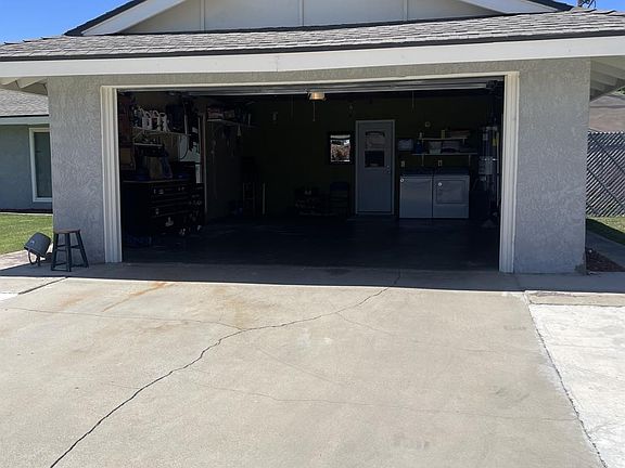 4th image of 35 Linda Ln