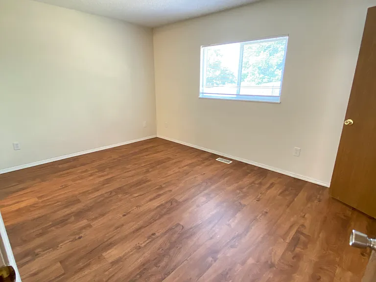 225 S Tyler Ave — Photo 11